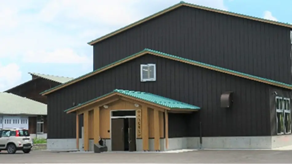 【写真】全天候型実習棟の外観