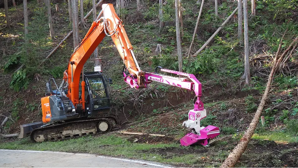 重機アタッチメントを活用した集材作業の省力化検証