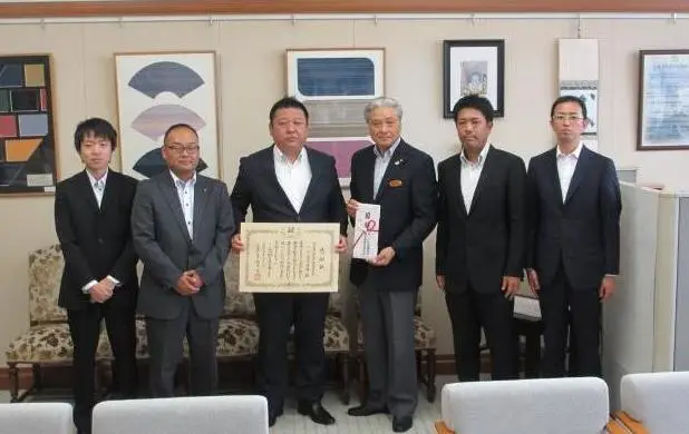 とちぎの元気な森づくり基金のご寄付者/栃木県建設業協会青年経営者連合会/感謝状贈呈式の様子