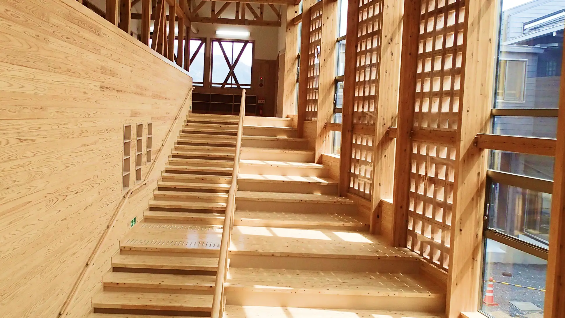 県産木材を活用した公共施設の内装