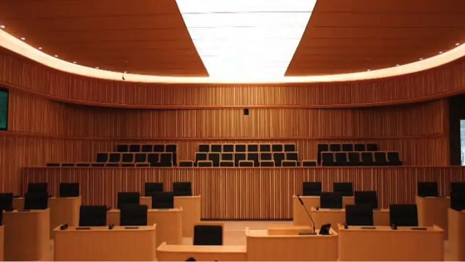 とちぎ材を活用した建築事例：日光市庁舎議場